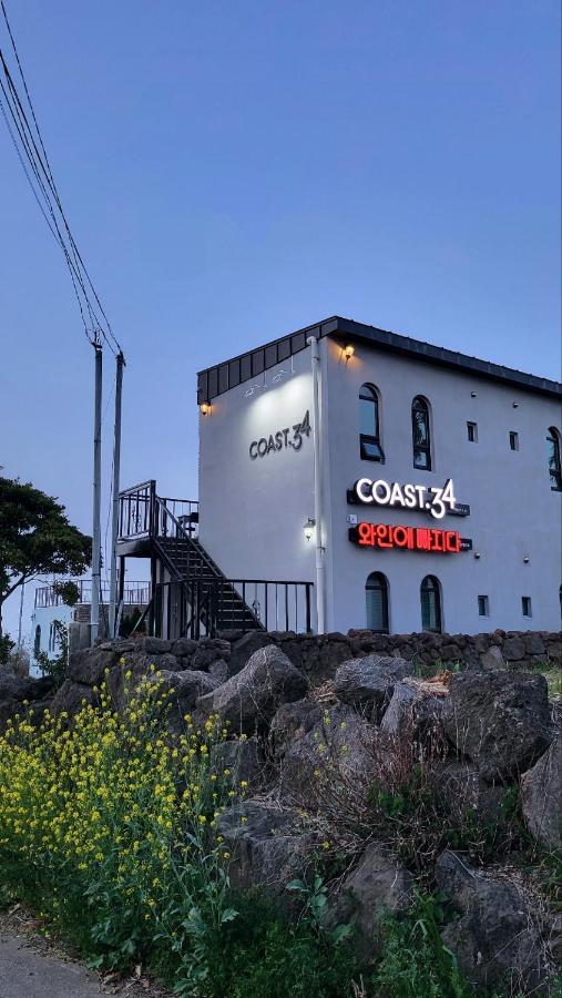 Hotel Aewol Coast 34 à Jeju Extérieur photo